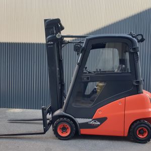 Empilhador Diesel - LINDE H18 D-01 [Em Stock]
