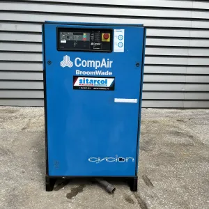 Compressor de Parafuso Cyclon 218 – CompAir [Em Manutenção]