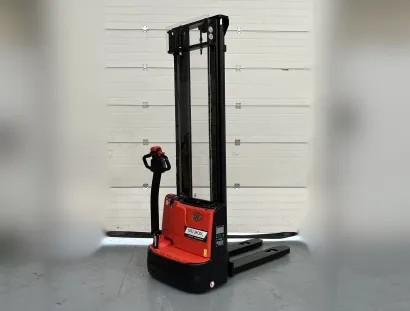 Stacker Elétrico - ESA121