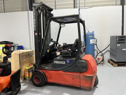 Empilhador Elétrico - Linde E18C-02 [Alugado]