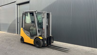 Empilhador a Gás – JUNGHEINRICH TFG320S [Alugado]