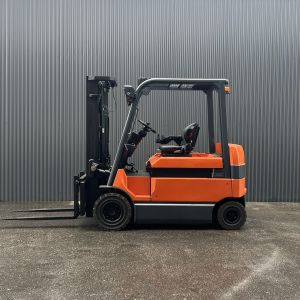 Empilhador Elétrico - Toyota 7FBMF30 [Em Stock]