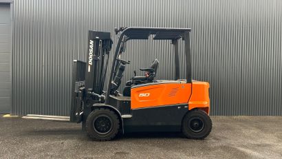 Empilhador Elétrico - Doosan B50X-7 [VENDIDO]