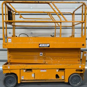 Plataforma Tesoura Elétrica - Haulotte Compact 12